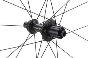 NEWMEN Evolution SL R.35 12x142mm Centerlock Shimano 9/10/11/12 fach Laufrad hinten